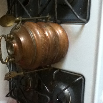 What is this. not sure what it is.. Any idea.