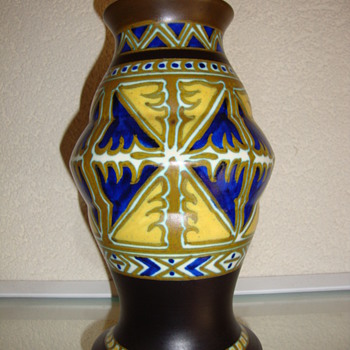 art deco vase by zuid holland gouda