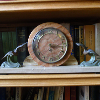 Bird Deco Clock