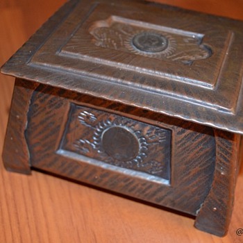 Half-box of silver coins - World Coins