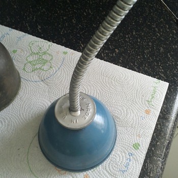 please help me identify the oil cans - Petroliana