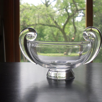 Double scroll Steuben - Art Glass