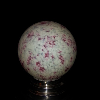 Nice white/pink globe.