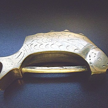 Please Tell Me What This Is ,,,