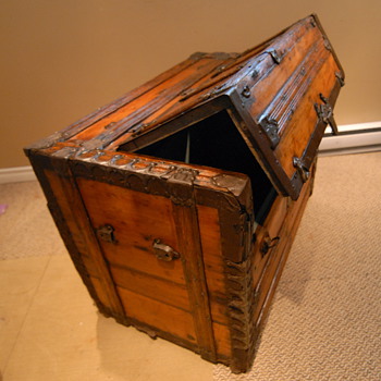 Antique Trunk Rare Front Opening - Furniture