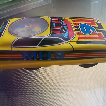 TOY FRICTION CAR