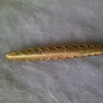 vintage goldtone pin bar - Costume Jewelry