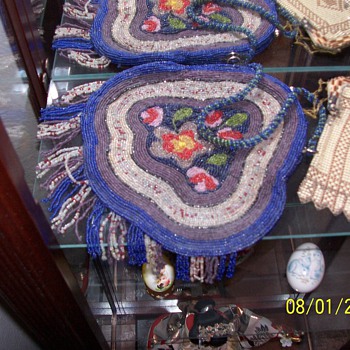 Vintage Beaded Hand Bag