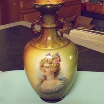 Painted Portrait Vase....El Unico - Art Pottery