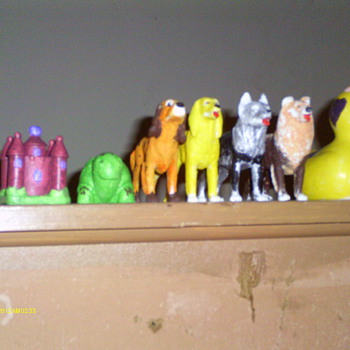 Dog Figures - Figurines