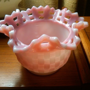 Fenton Glossy Burmese Basketweave Bowl with Open Edge