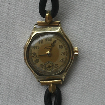 Tissot ladies wrist watch ID