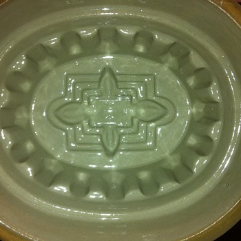 Heavy Stoneware Pie or Jelly Mold  - Kitchen
