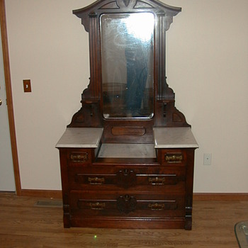 DRESSER MARBLE TOPPED