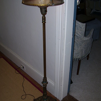 unkown floor lamp