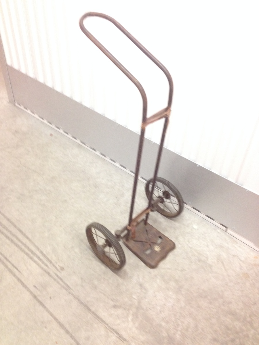 Vintage Master Caddie pull golf cart | Collectors Weekly