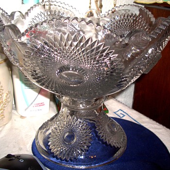 I found a Heisey Punch bowl today $ 15.00 Help with Pattern?? - Glassware