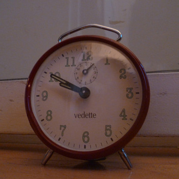 Vintage 1980's French Vedette alarm clock.