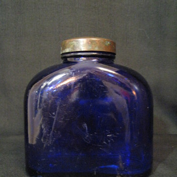 1920s BOURJOIS  COSMETIC COBALT BLUE BOTTLE W/ORIGINAL CAP - Bottles