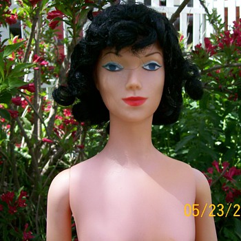 2 Margit Nilsen Vinyl 30 inch mannequins . The end of her era - Advertising