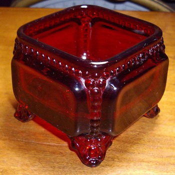 Salt dishes? - Glassware