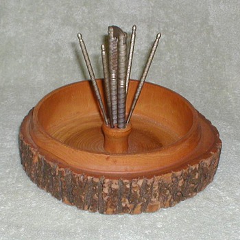 HMQ Rustic Wood Nutcracker Set