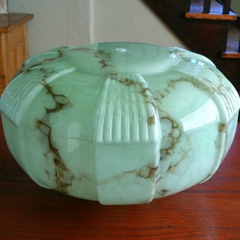 Czech? Art deco green marbled light shade - Art Deco