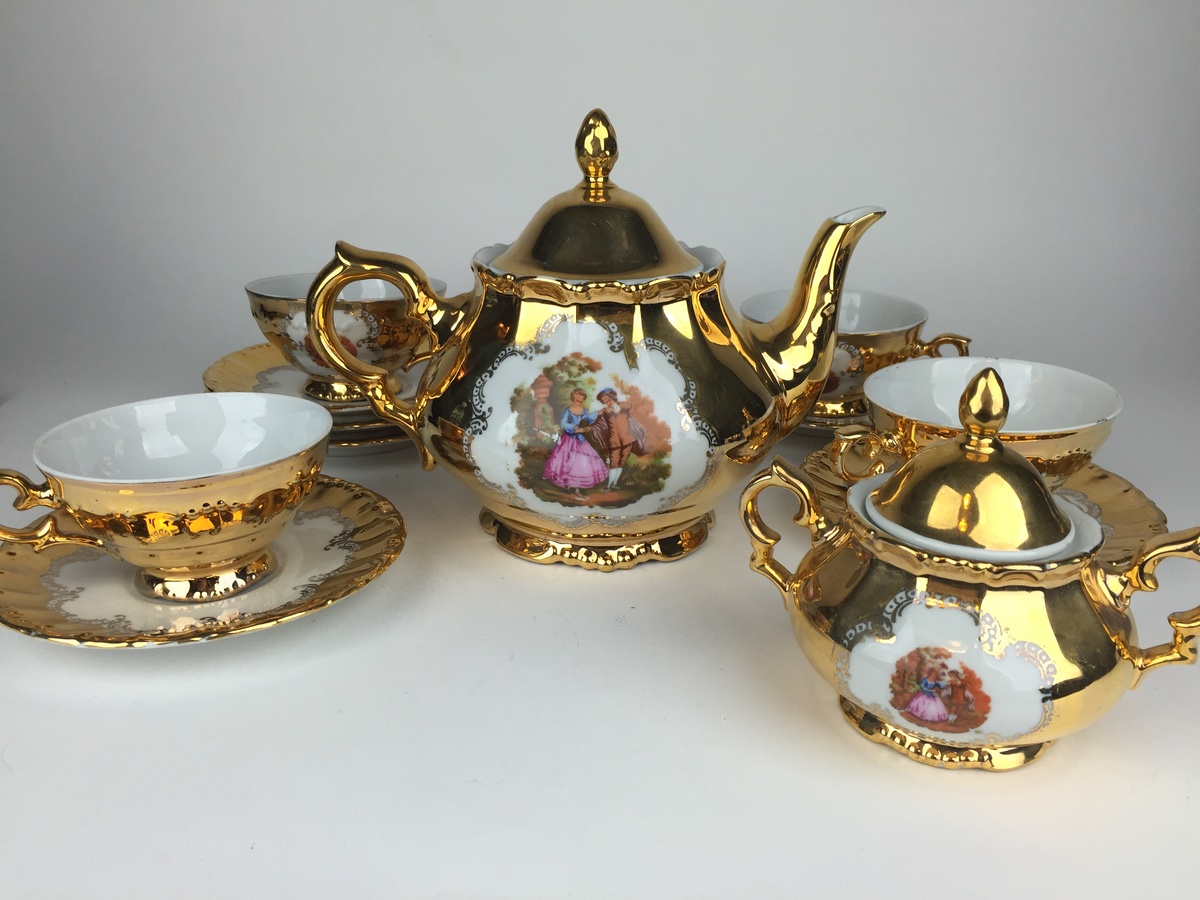 What is this? part 4! G P Bavaria Gold Tea Set Collectors Weekly