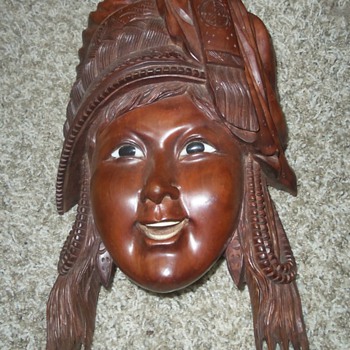 HELP VINTAGE WOODEN CARVED ENAMEL GIRLS HEAD FOLK ART