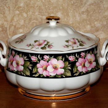 Royal Albert Provincial Flowers Alberta Rose serving pieces