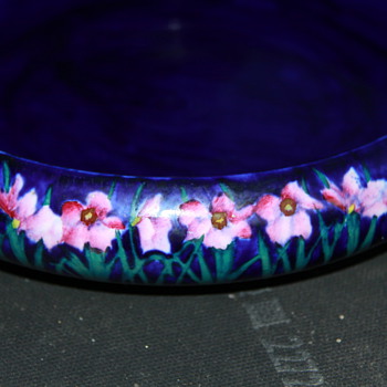 George Jones fruit bowl 'Magnolia' c1921 - Art Pottery