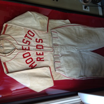 RARE Modesto Reds Minor League Baseball Jersey / Uniform * 1930's - Baseball