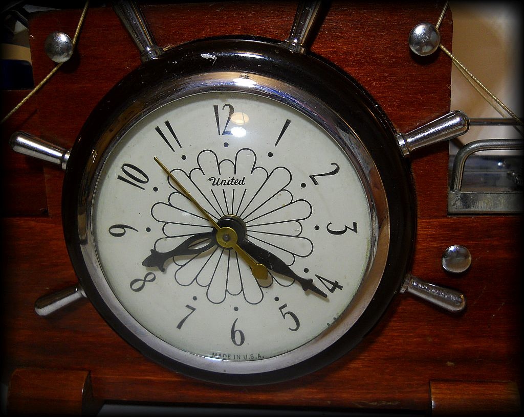 Vintage UNITED BOAT / SHIP CLOCK w/Lights Collectors Weekly