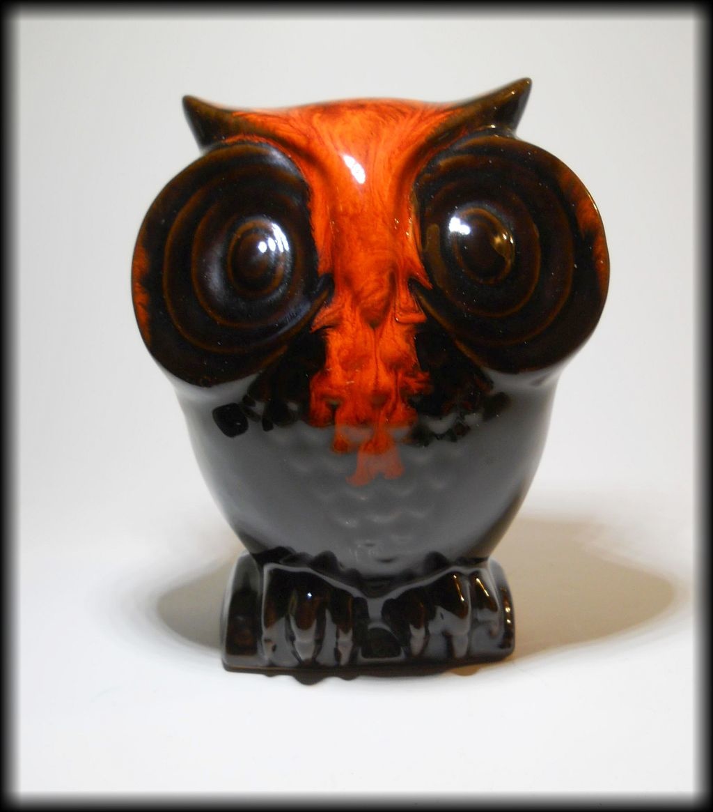 CANUCK POTTERY Canada // Canadian ceramics OWL BANK Collectors Weekly