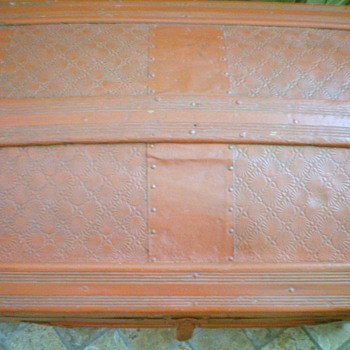 My barrel stave trunk - Furniture