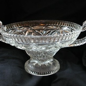 Serpent handled bowl - Glassware