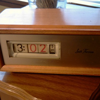 Mid Century Seth Thomas Flip Clock