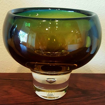 Vicke Lindstrand Glass Bowl Signed - Art Glass