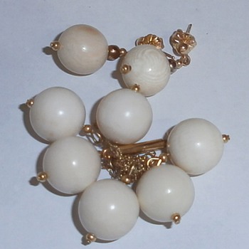 How to untangle? What are these?