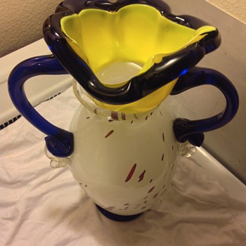 Bright blown glass vases - Art Glass