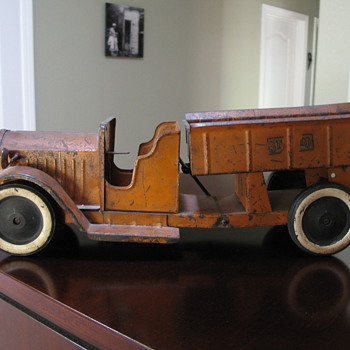 Can someone tell me more about this? - Model Cars