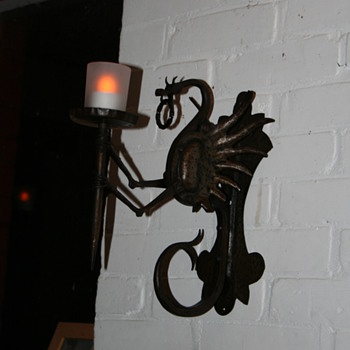Dragon wall light. - Lamps