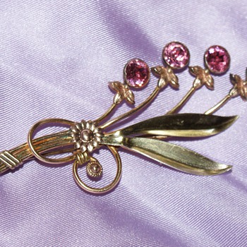Van Dell Vintage Pin