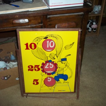 VINTAGE BEAN BAG TOSS TARGET - Toys