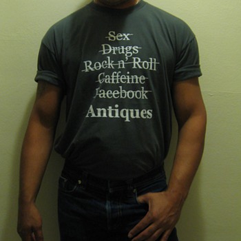 FROM A SECRET ADMIRER ( COLLECTORS WEEKLY TSHIRT) - Advertising