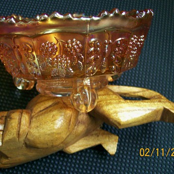 Butterfly Dish From Amber Rose arrived :-) - Art Glass