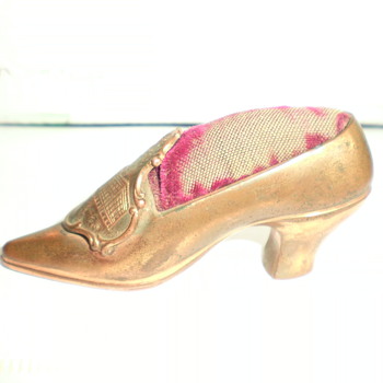 Antique Copper Plated Phoenix Arizona State Capital Pin Cushion by JB 515