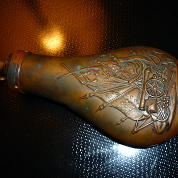 powder flask - Military and Wartime
