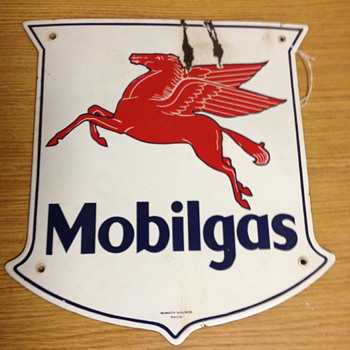 Mobilgas Pump Sign - Petroliana