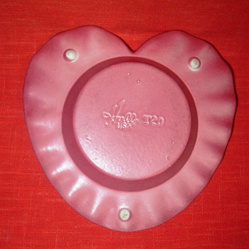 HULL ASHTRAY